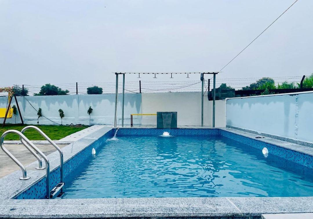 Aqua Lagoon Villa By Secret Turtle Pvt Pool Private Lawn Secunderabad Exterior photo