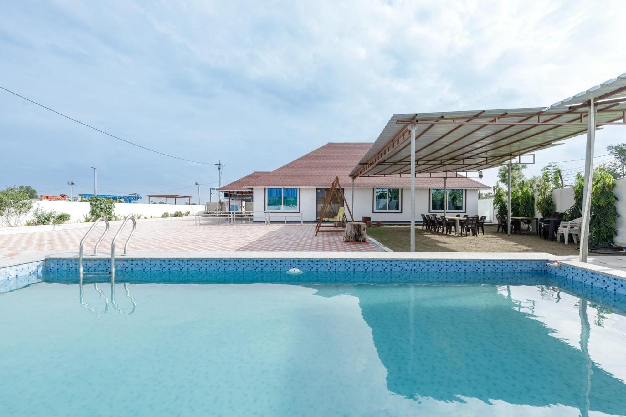 Aqua Lagoon Villa By Secret Turtle Pvt Pool Private Lawn Secunderabad Exterior photo