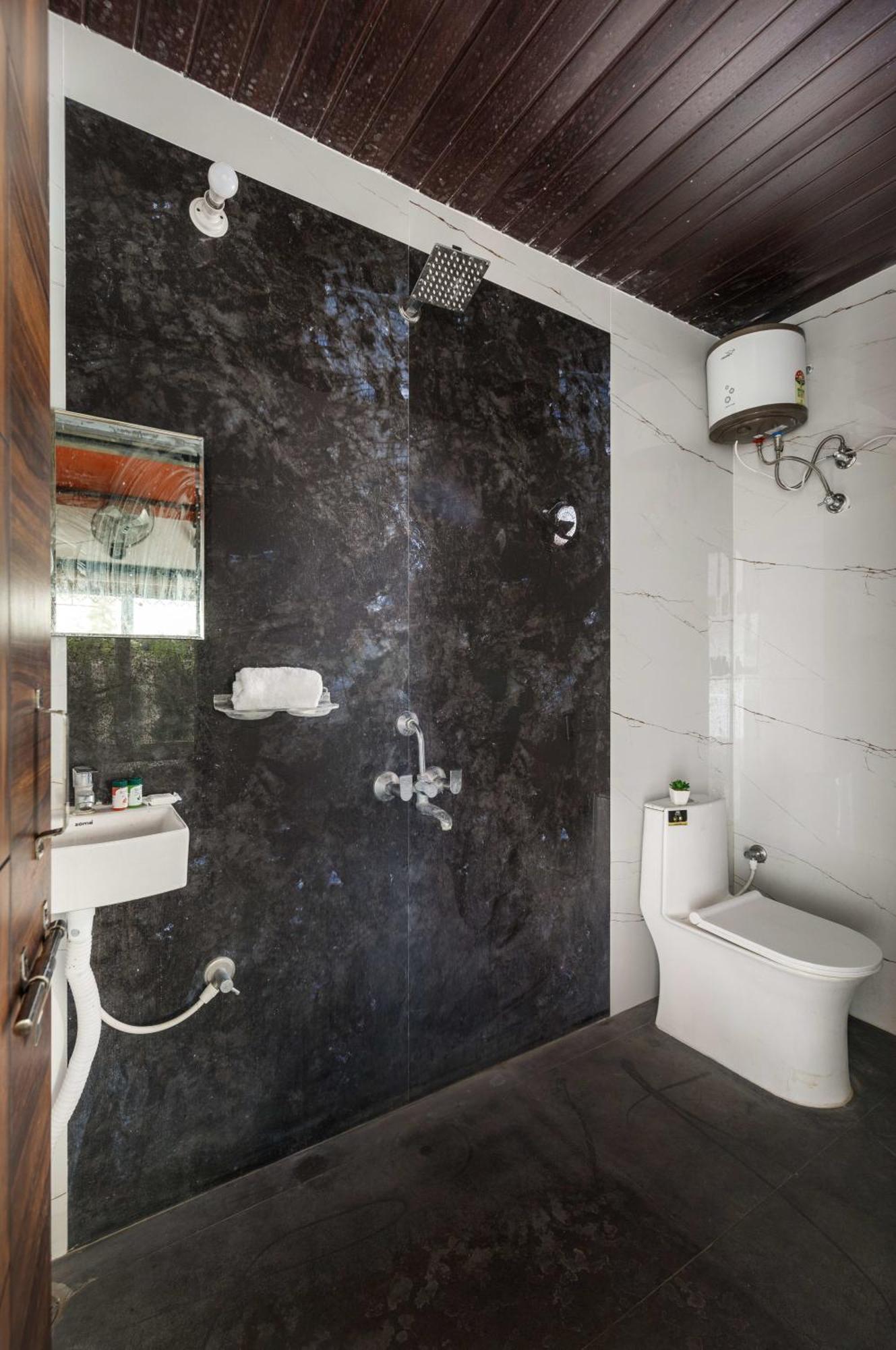 Aqua Lagoon Villa By Secret Turtle Pvt Pool Private Lawn Secunderabad Exterior photo
