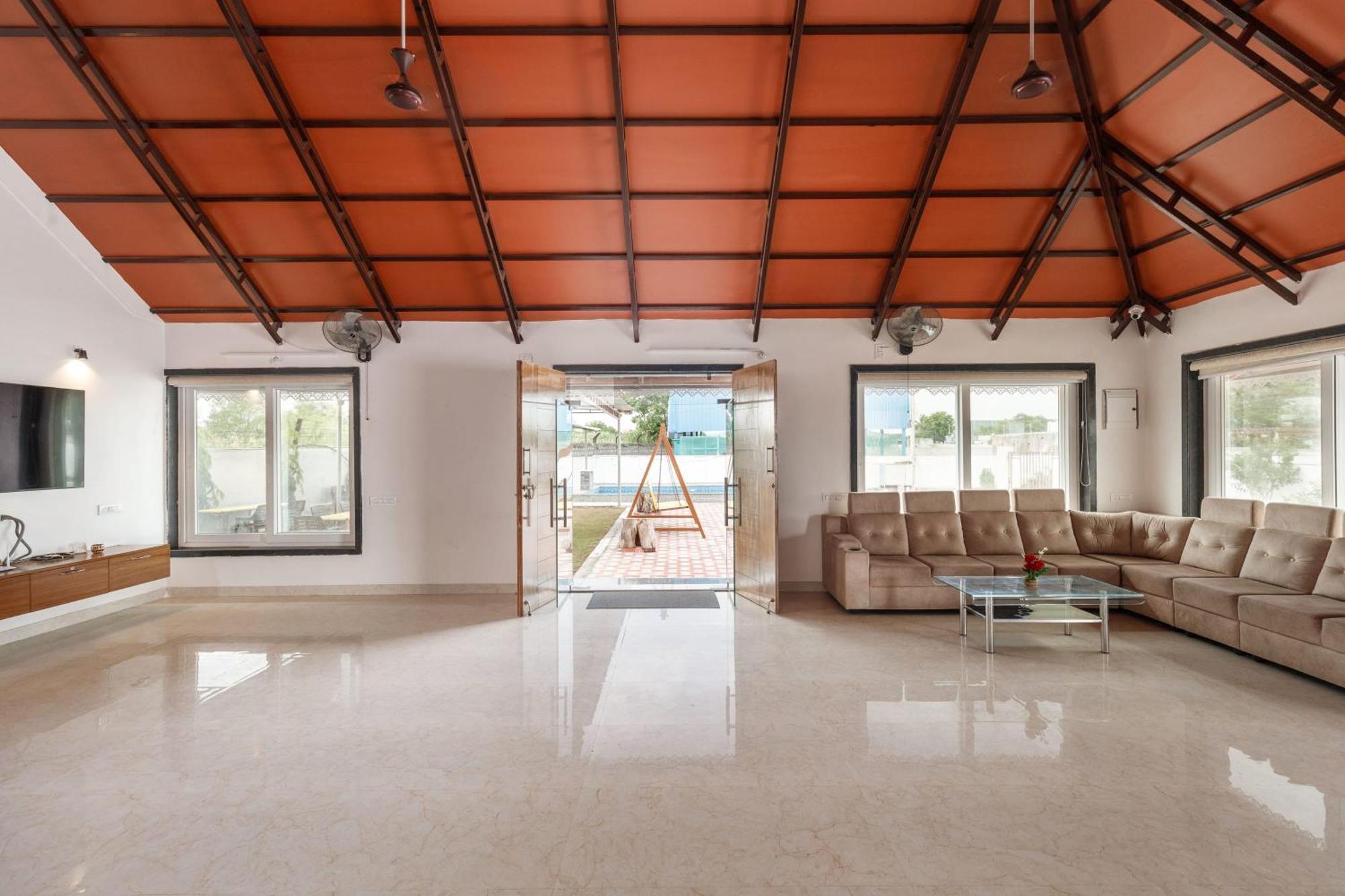 Aqua Lagoon Villa By Secret Turtle Pvt Pool Private Lawn Secunderabad Exterior photo